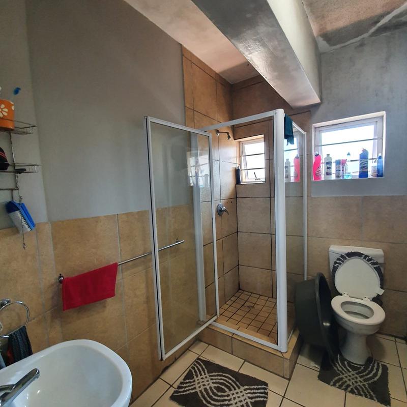 To Let 2 Bedroom Property for Rent in Grahamstown Central Eastern Cape